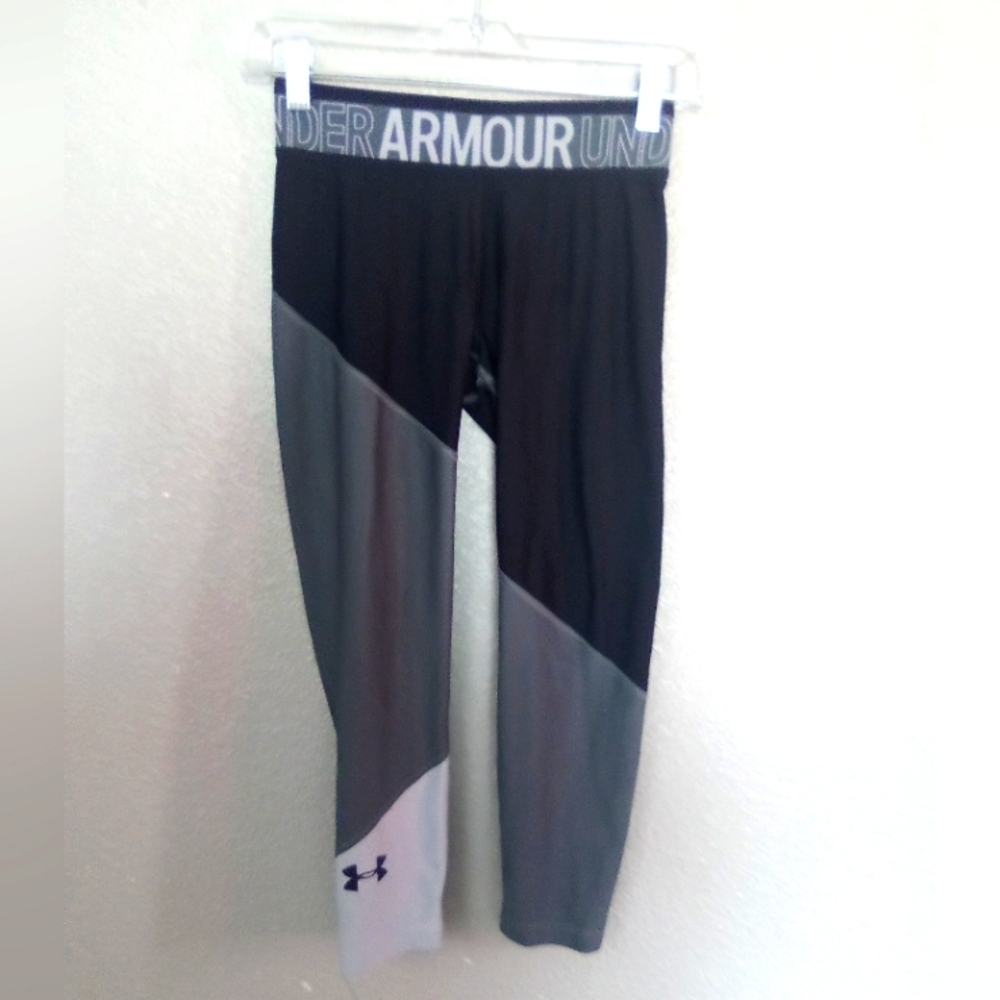 Under armour leggings girl size large ( box DZ )